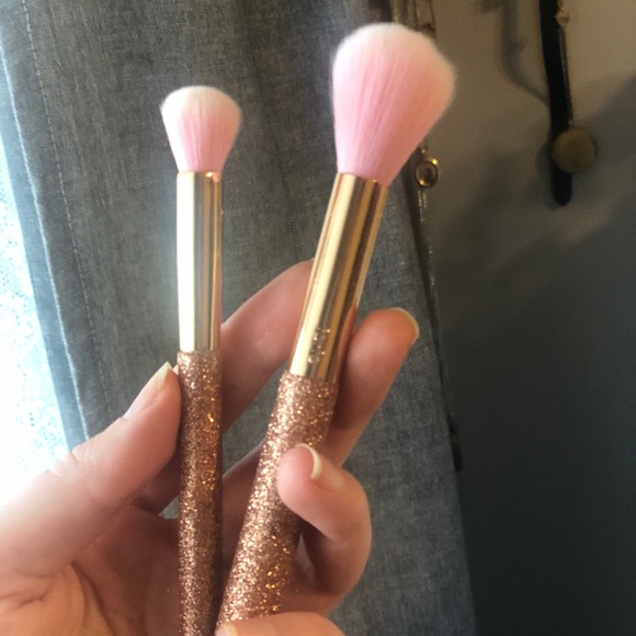 Tarte Makeup Brushes - Picture 5 of 5